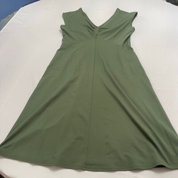 Patagonia Women’s Common Threads Green V Neck Dress Size Medium - Picture 1 of 6
